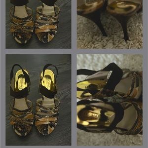 For sale. Shoes are like new! Very stylish.